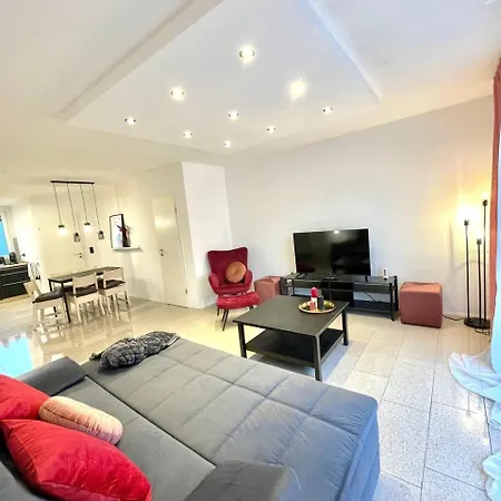 Geraumiges Ferienhaus In Koblenz *
